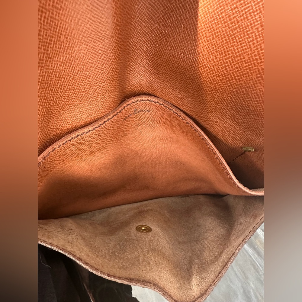Louis Vuitton Double Rabat Pochette - Picture 10 of 11